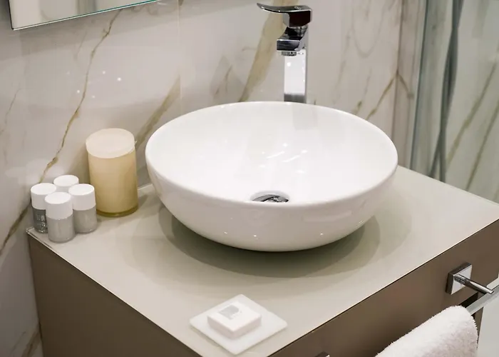 לינה וארוחת בוקר Class 4*