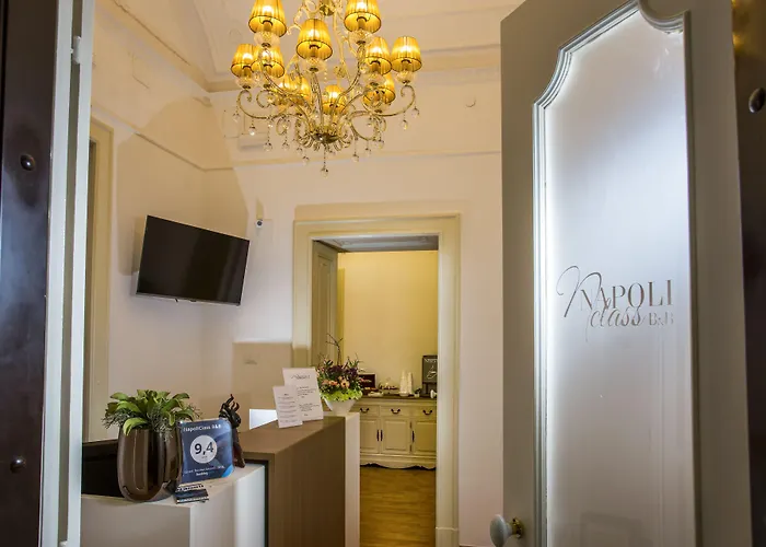 Class לינה וארוחת בוקר נאפולי