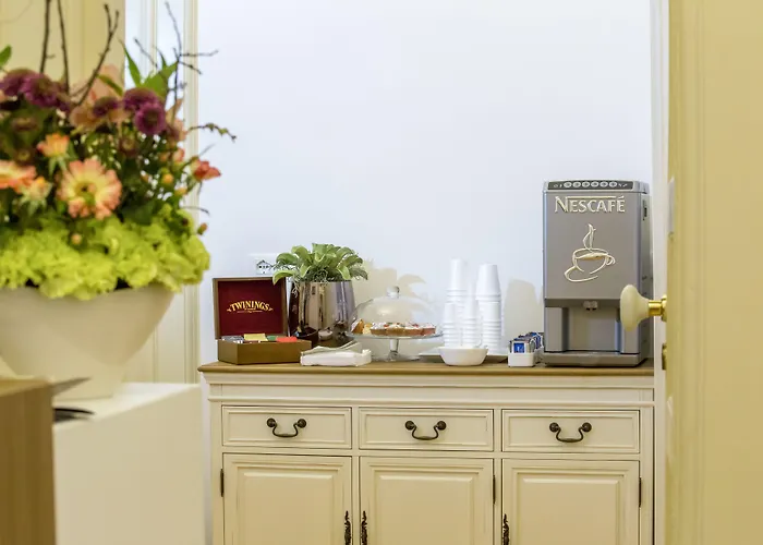 Class 4* נאפולי