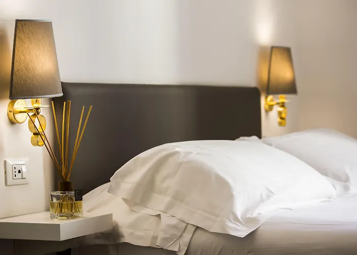 Class 4* נאפולי