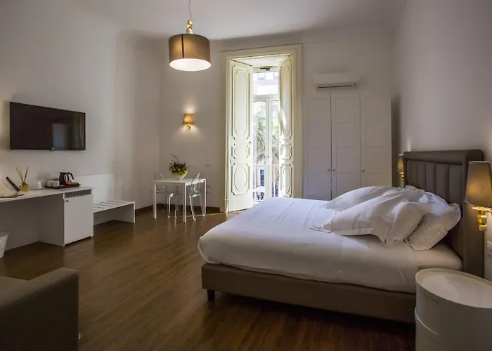 Class לינה וארוחת בוקר נאפולי