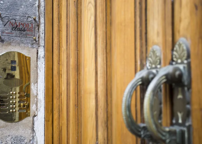 Class 4* נאפולי