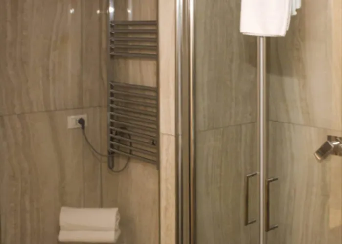 Class לינה וארוחת בוקר