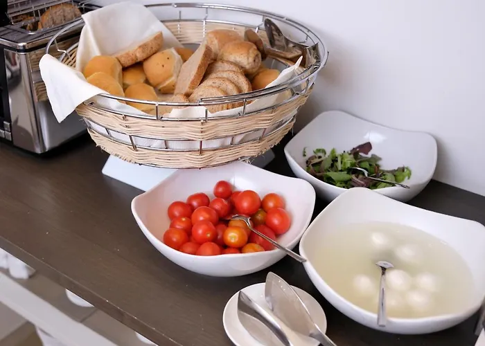 Class לינה וארוחת בוקר