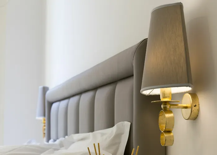 Class 4* נאפולי