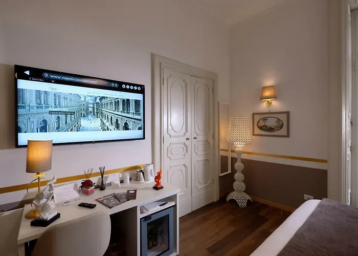 לינה וארוחת בוקר Class נאפולי