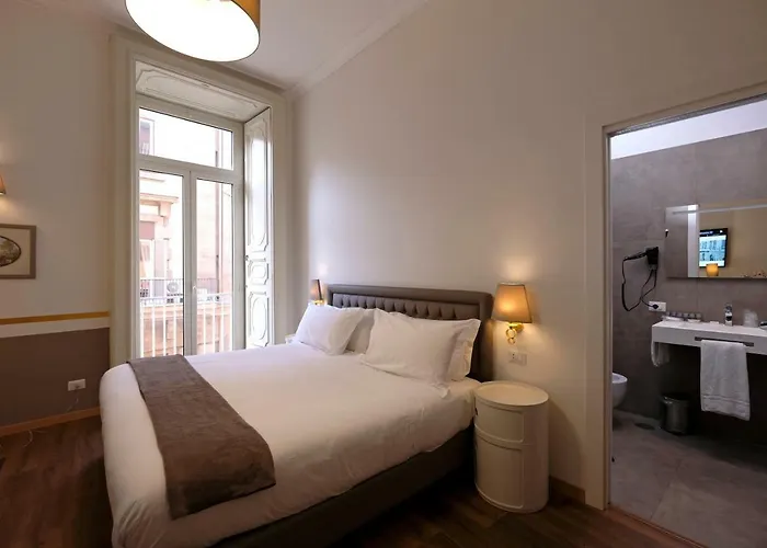 לינה וארוחת בוקר Class