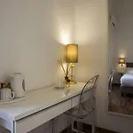 Class Bed & Breakfast